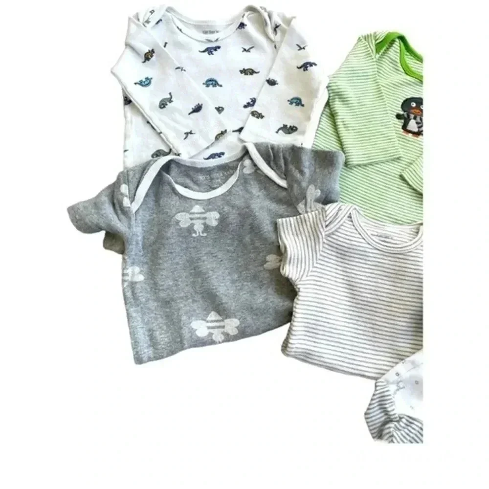 Bundle of 7 pcs baby boy onesies short and long sleeves sizes 3/3-6/6M EUC